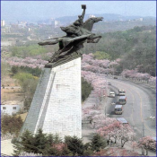 천리마동상