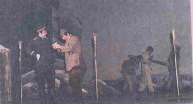 조국산천에 안개 개인다